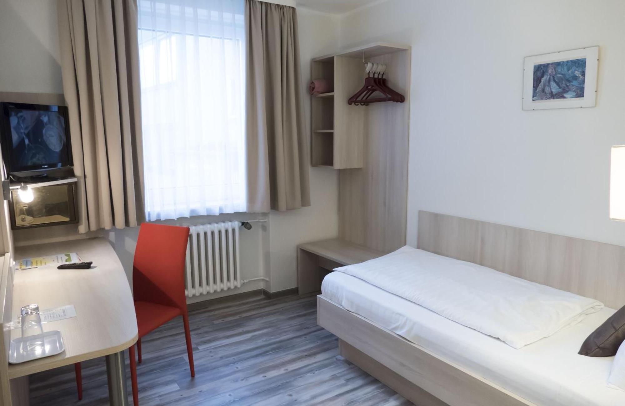 Hotel Excelsior Kassel Exterior photo